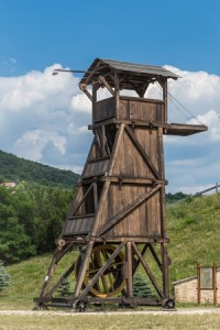 Wooden belfry or siege tower was used to attack the castle walls