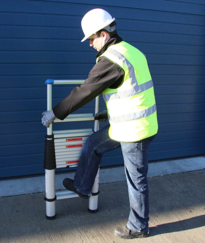 Zarges 2.9m Telescopic Ladder - Image 6