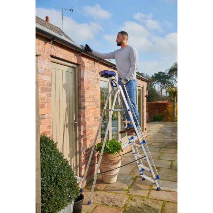 Werner Workstation Professional 7 Tread Stepladder - Image 9