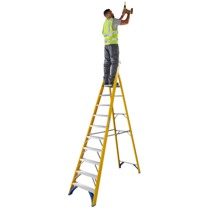 Werner 10 Tread Fibreglass Platform Step - Image 2
