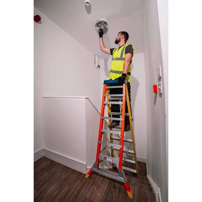 GRP WERNER AdjustaStep PRO® Stepladder 8 Tread - Image 8