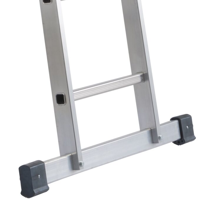 WERNER Triple 2.45m Professional Trade 200 Ladder - Image 3