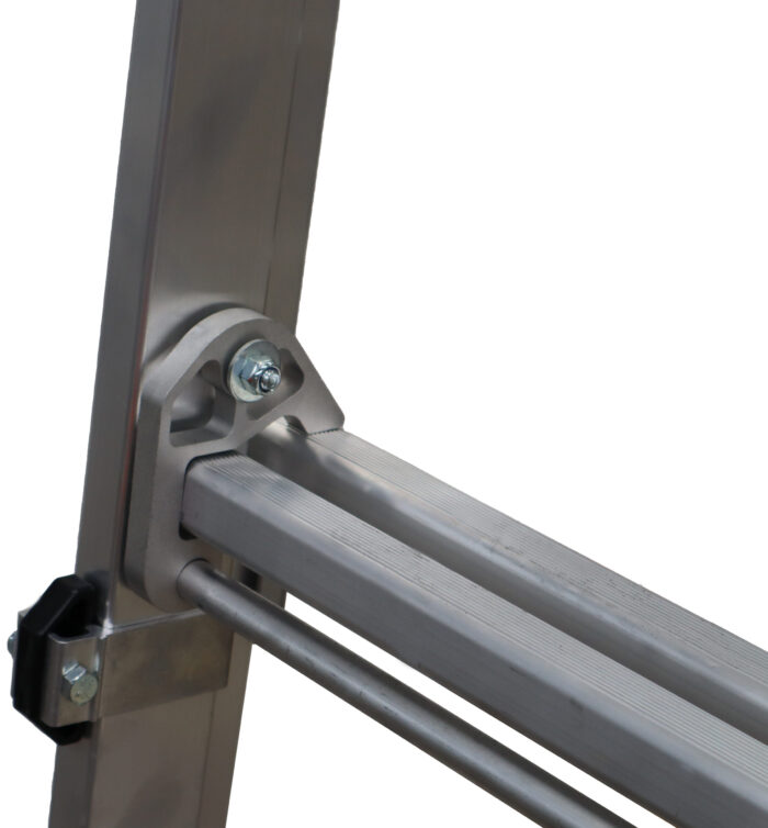 BoSS "Teleguard-Plus" 4-7 rung  telescopic podium step - Image 5