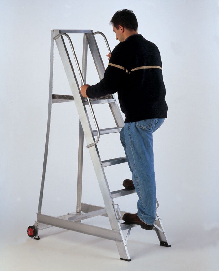 12 Tread Aluminium Warehouse Stepladder - Image 6