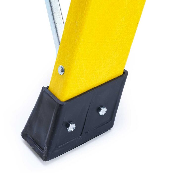 Professional 4 Tread Fibreglass Swingback Step - Image 4