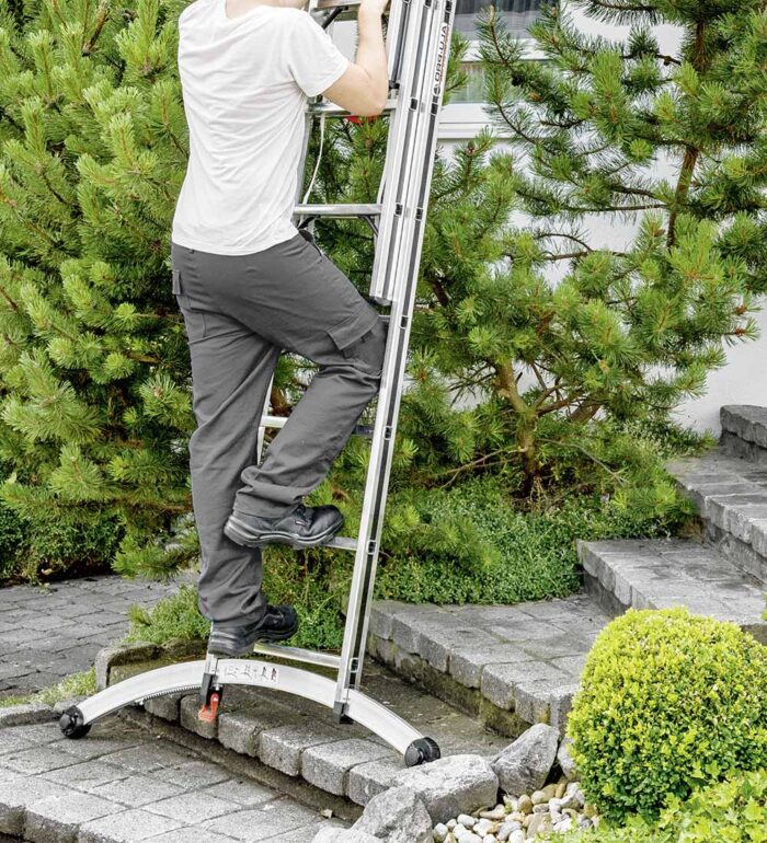 Hymer 3x8 rung Black Line 'Smart Base' Combination Ladder - Image 6