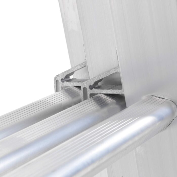 Taskmaster Double 5.0m Professional EN131 Ladder - Image 5