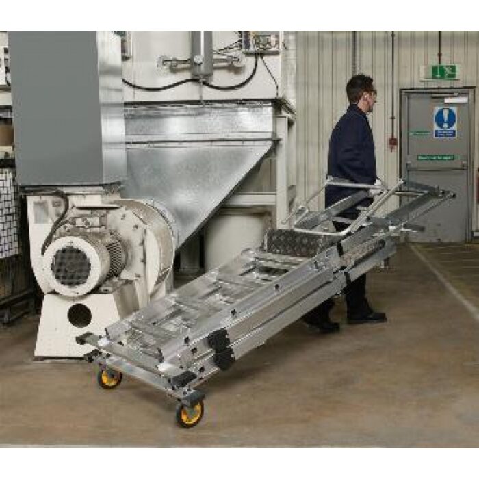 BoSS "Teleguard-Plus" 4-7 rung  telescopic podium step - Image 2