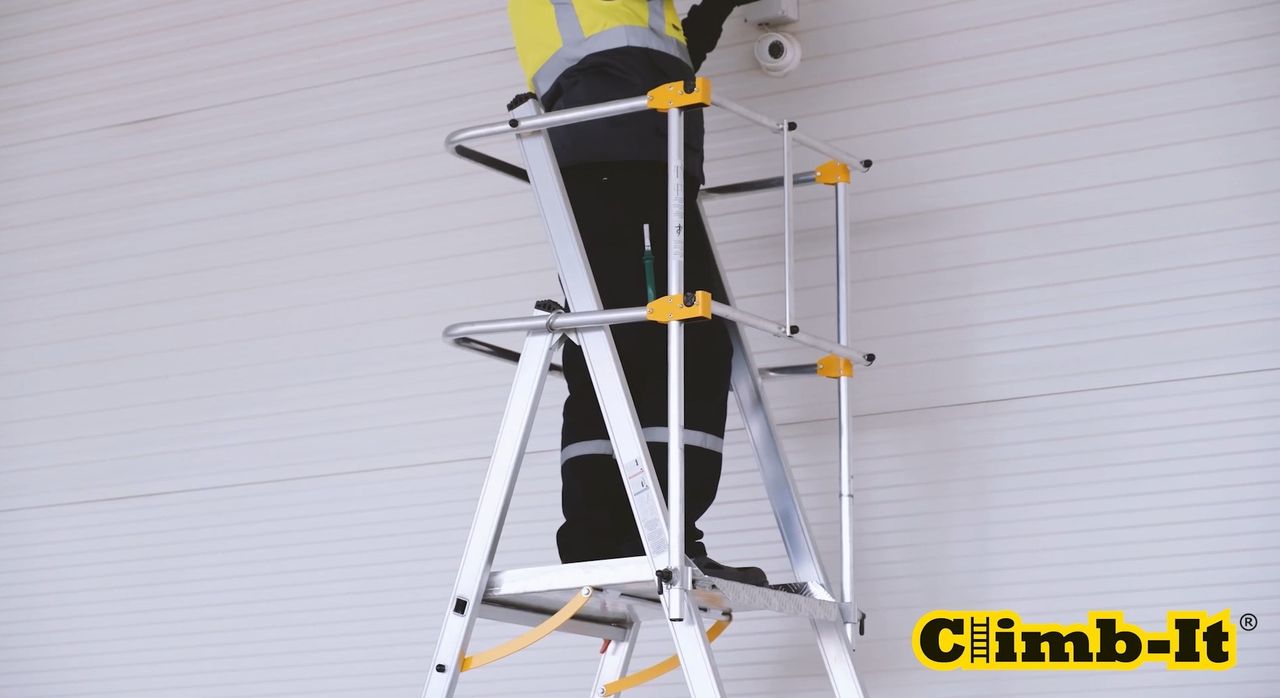 Climb-It Folding Telescopic Platform - 7+3 Tread - Image 11